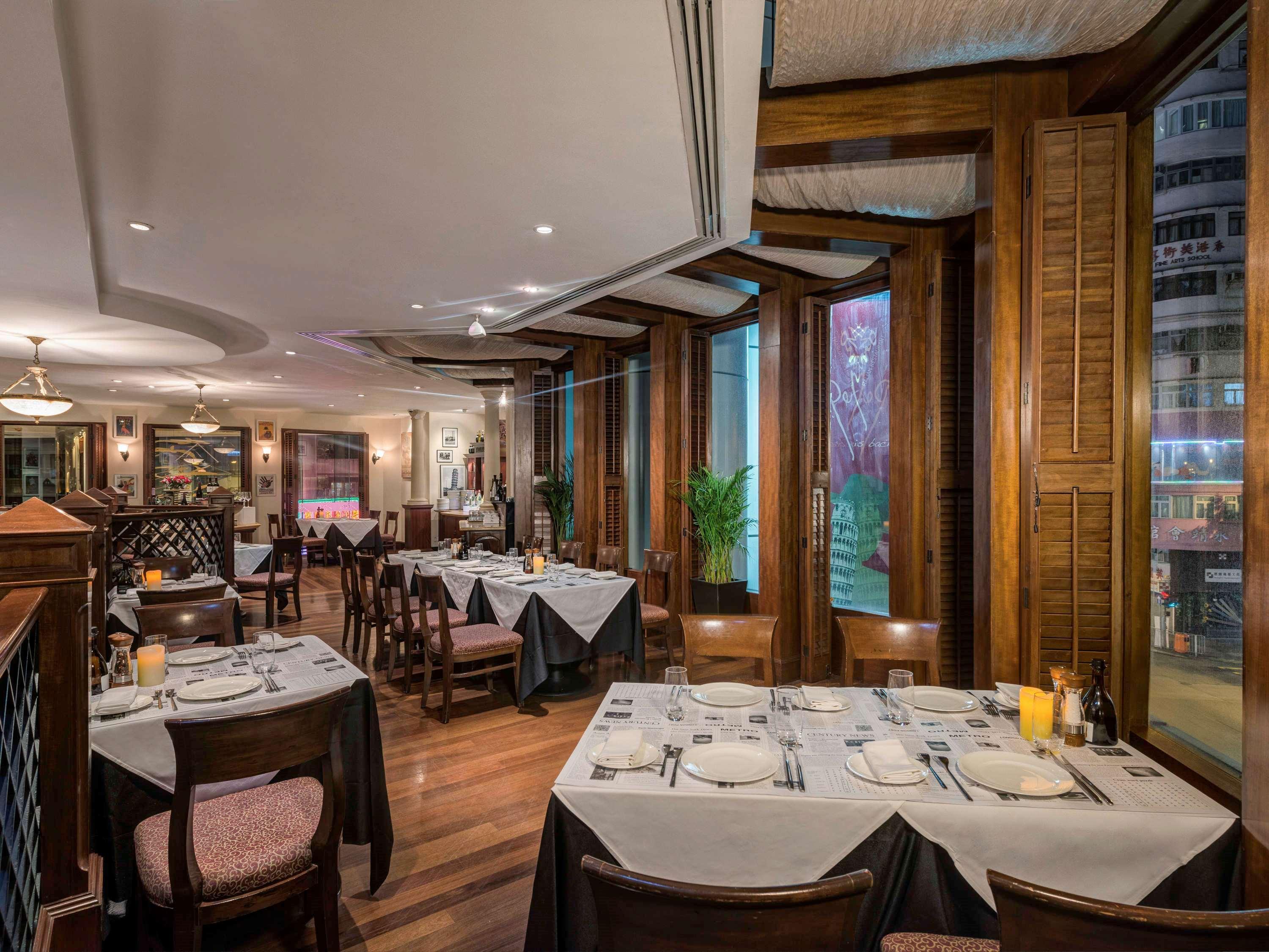 Khách sạn Novotel Century 4*