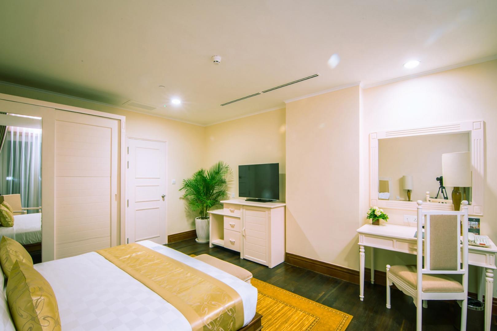 Khách sạn Novotel Century Hong Kong
