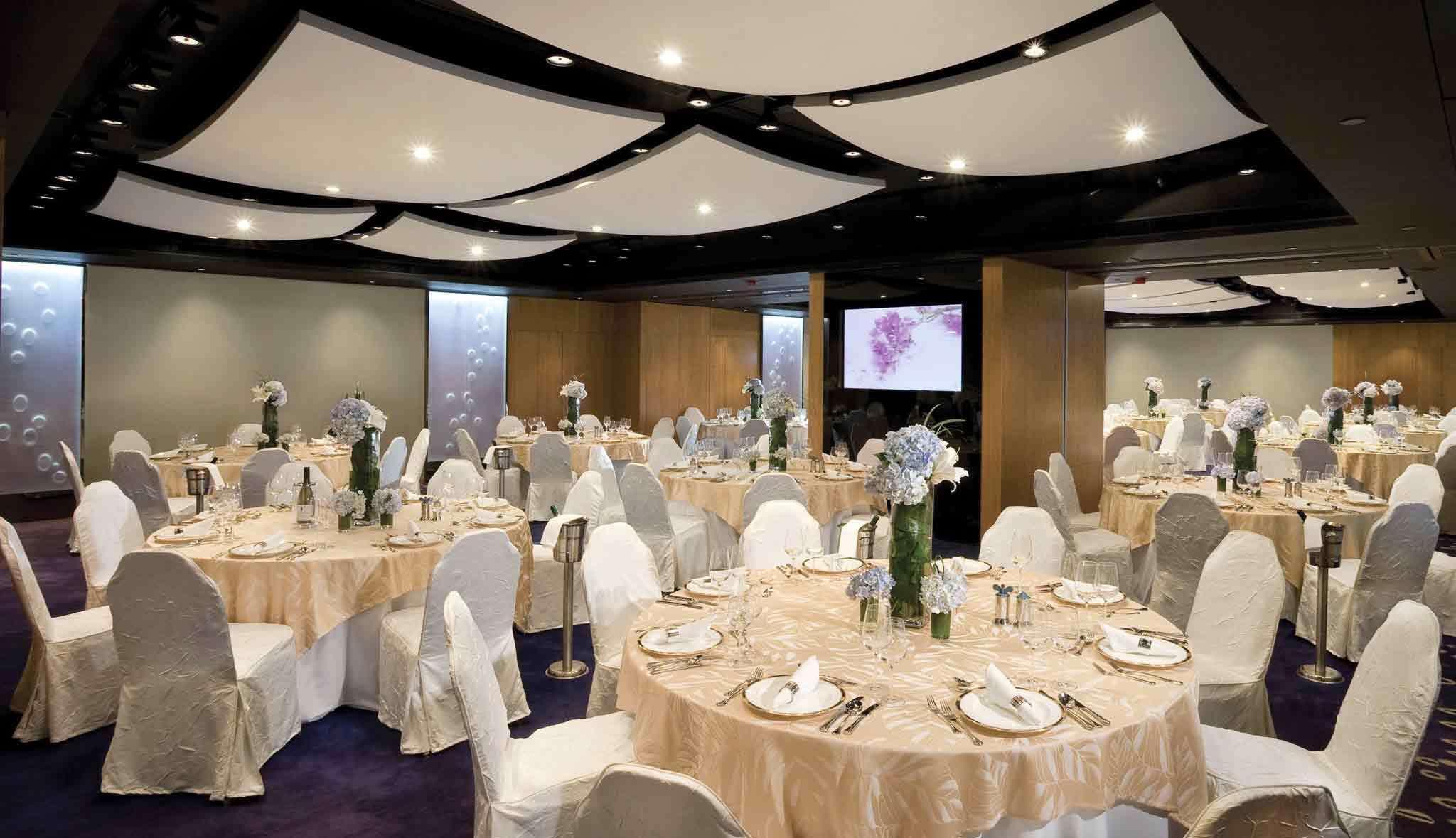 Khách sạn Novotel Century 4*