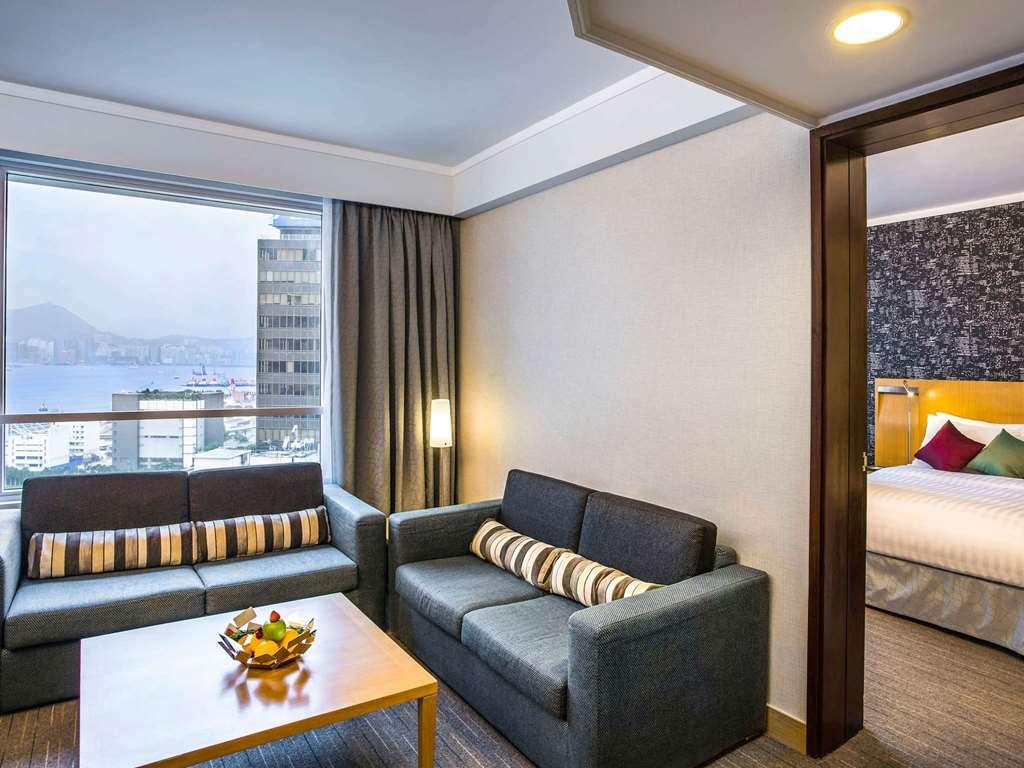 Novotel Century Khách sạn